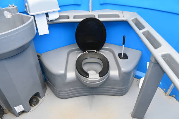 Best Porta potty delivery and setup  in Dunedin, FL